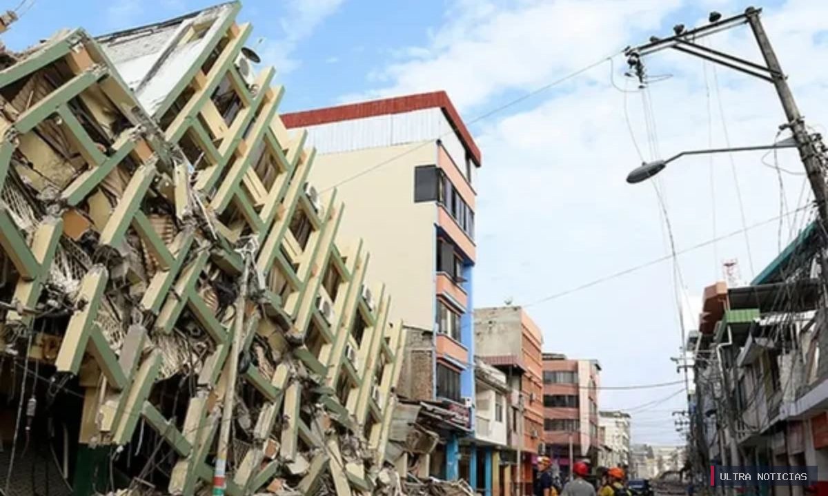 Um Terremoto de magnitude 7,4 atinge grande parte da Colômbia