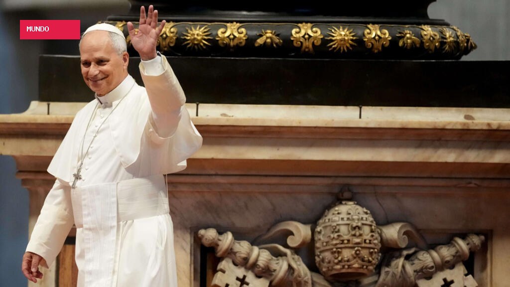 Papa vai celebrar missa na avenida Champs-Elysées, em Paris, durante visita em setembro