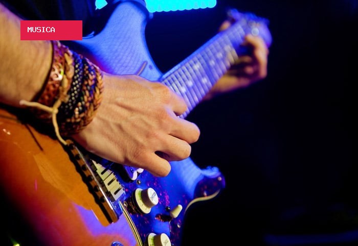 A música dos anos sessenta que ajudou a colocar a expressão "heavy metal" no vocabulário do rock