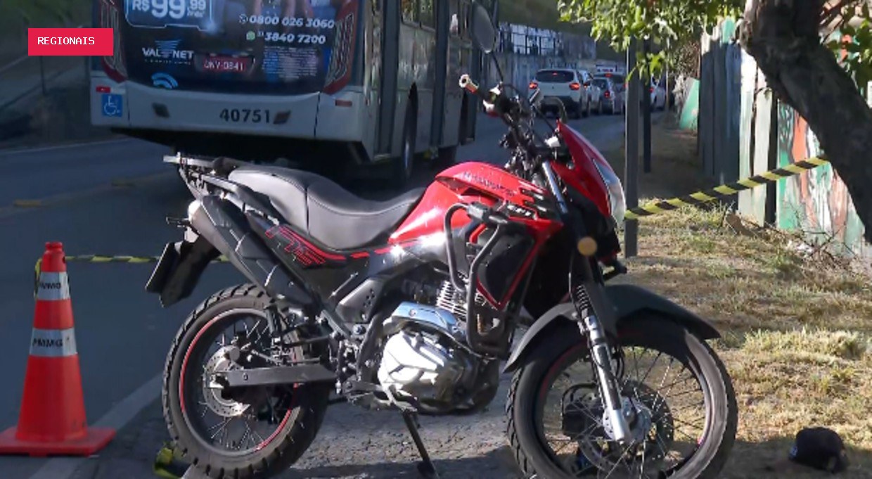 VÍDEO: garupa morre e piloto fica ferido em acidente de moto em BH