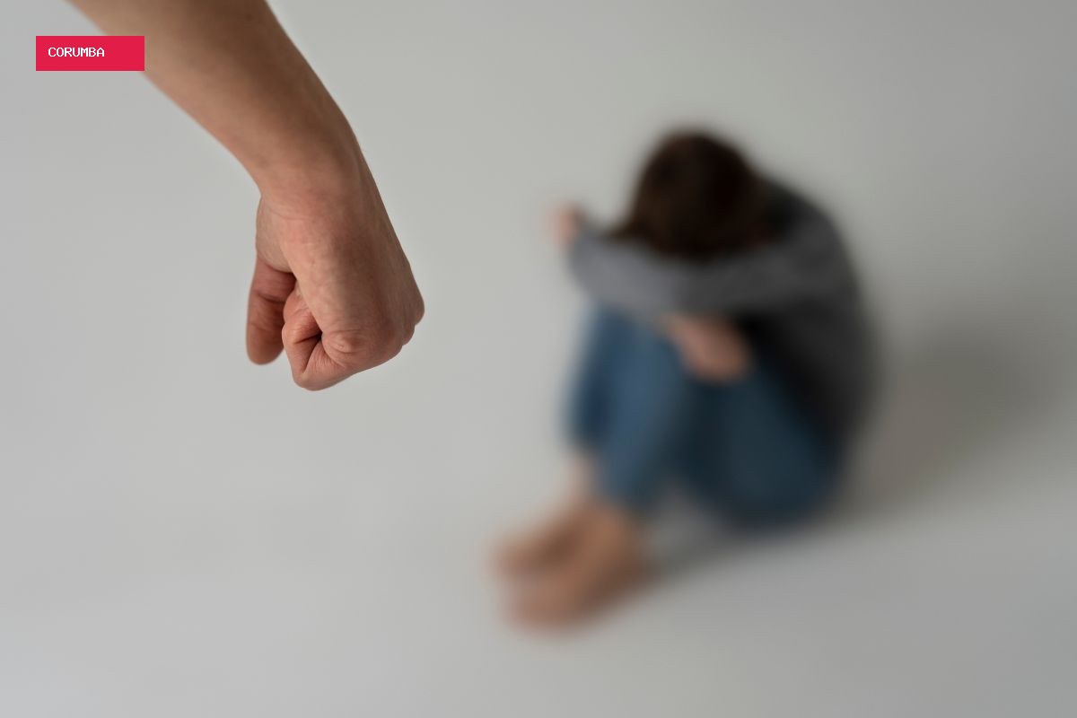 'As pessoas me viam com um casamento maravilhoso': os sinais silenciosos de um relacionamento abusivo revelados por quem viveu