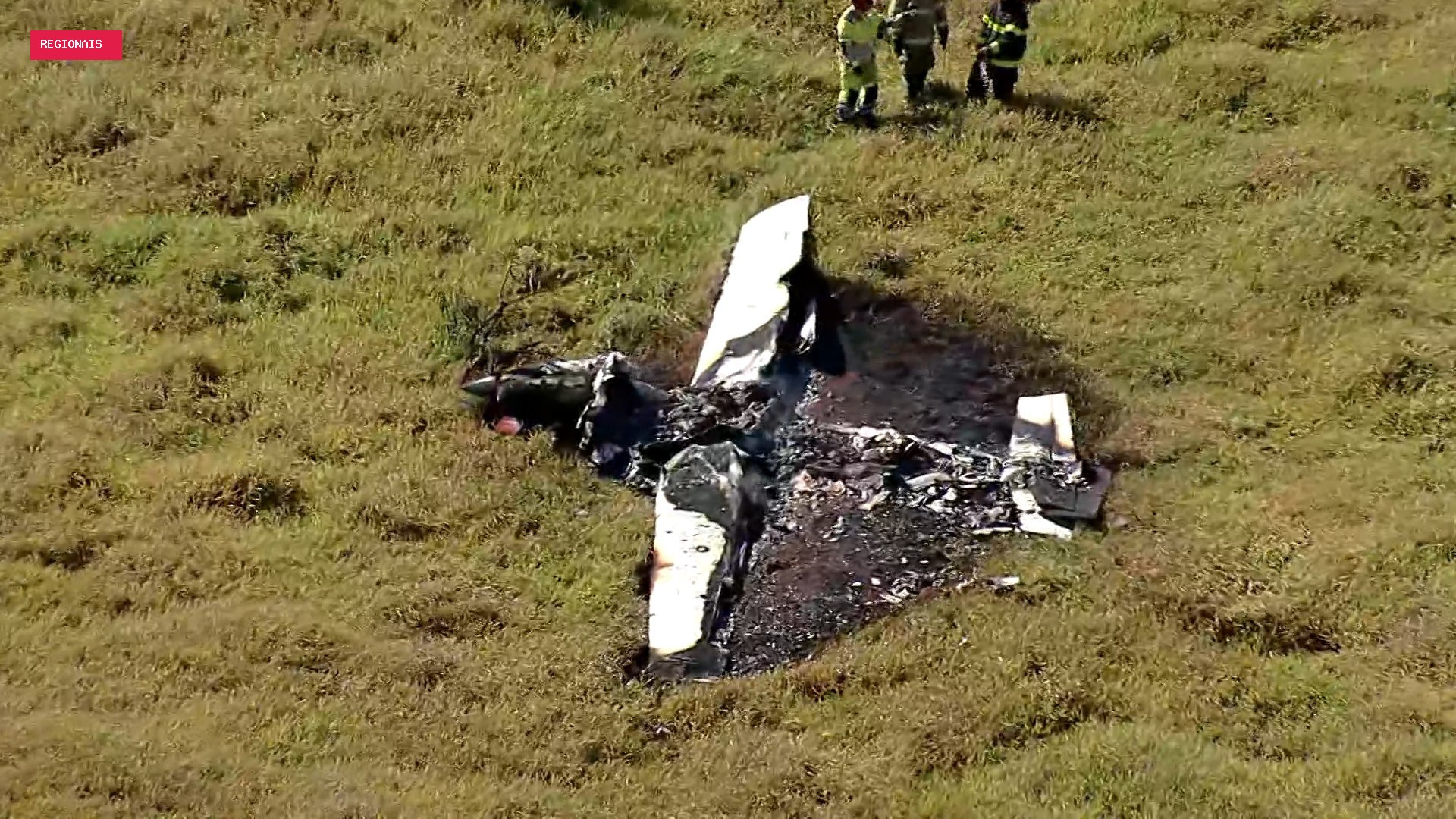 Avião monomotor que caiu na Grande BH foi destruído pelo fogo