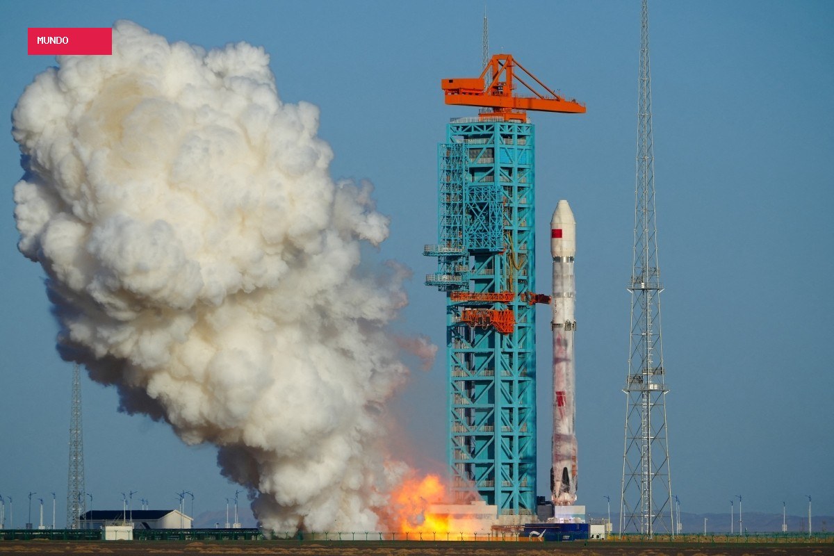 China adia missão lunar que busca água no polo sul da Lua
