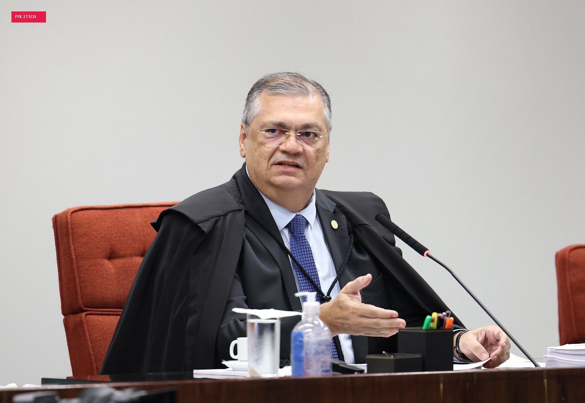 Dino amplia acesso da PF às provas do Dark Horse; investigadores avaliam concentrar apuração no STF