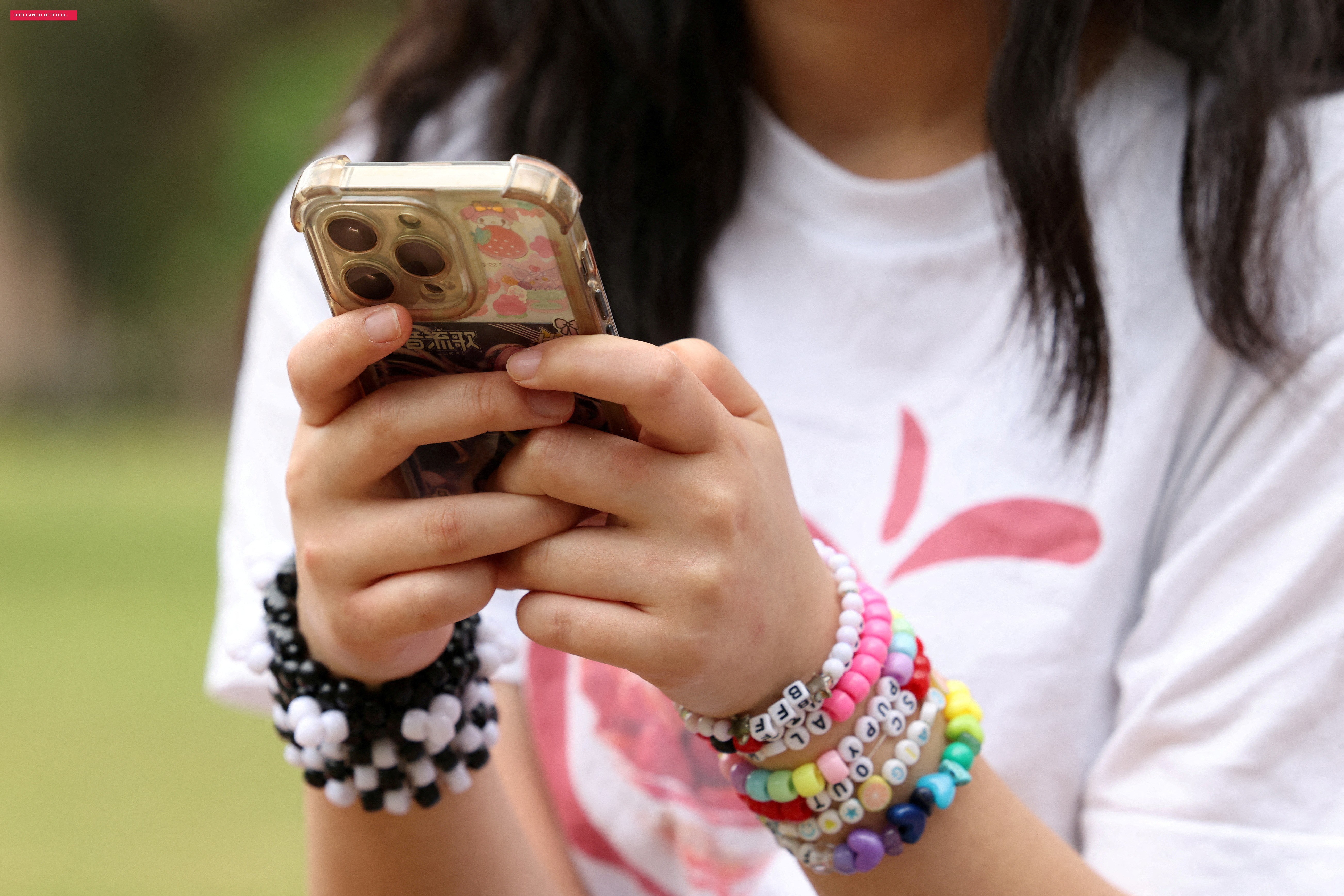 Nova Zelândia apresentará projeto de lei que proíbe redes sociais para menores de 16 anos