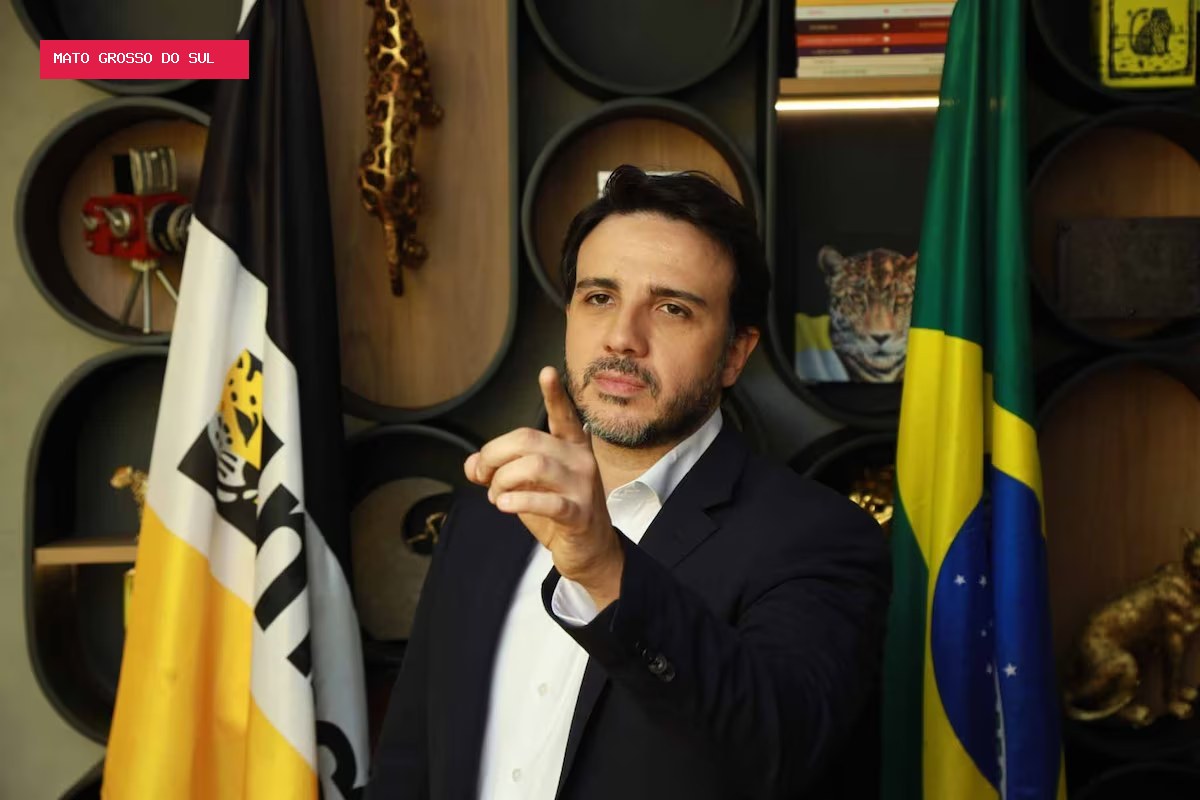 Renan Santos lança campanha com ataques a Lula e Flávio e discurso contra facções