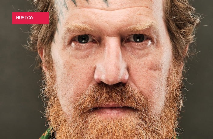 Brent Hinds odiava entrevistas, revistas e fumaça de cigarro