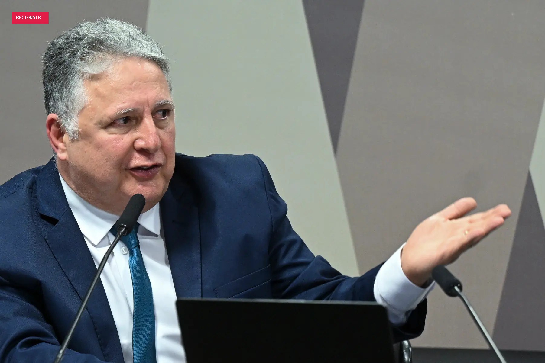 TRE proíbe Garotinho de usar verba de fundo eleitoral, ter tempo de propaganda e de ir a debates