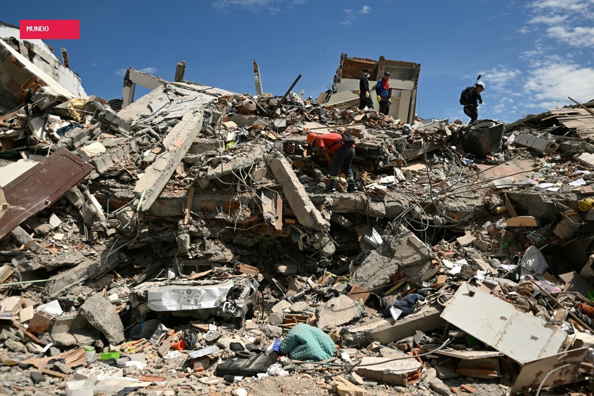 'Adoravam salsa', diz parente da única sobrevivente de família devastada por terremoto na Colômbia