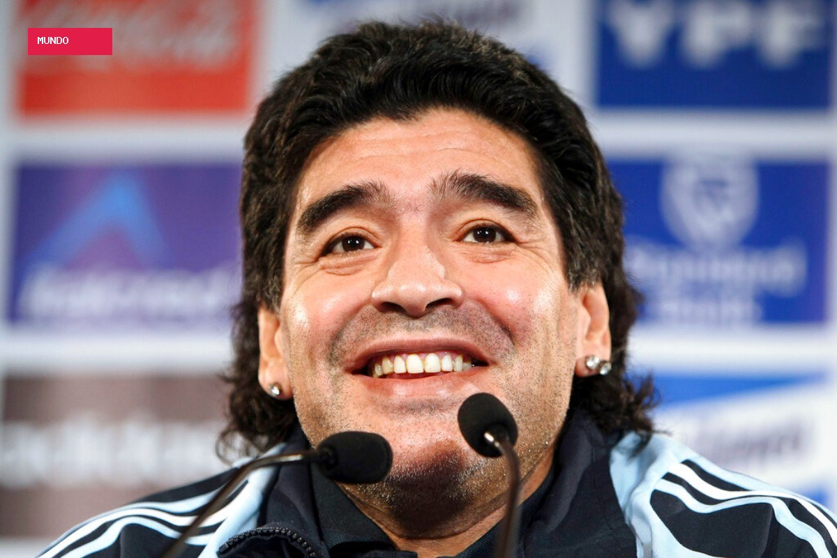 Maradona tratava todos mal, sofria de abstinência e de incontinência urinária antes de morrer, diz cuidador