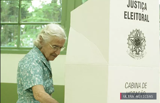 Eleitorado mais velho cresce: quais são as regras do voto após os 70 anos?
