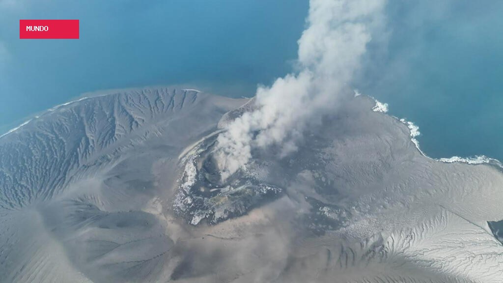 Indonésia fecha aeroportos após erupção do vulcão Anak Krakatau