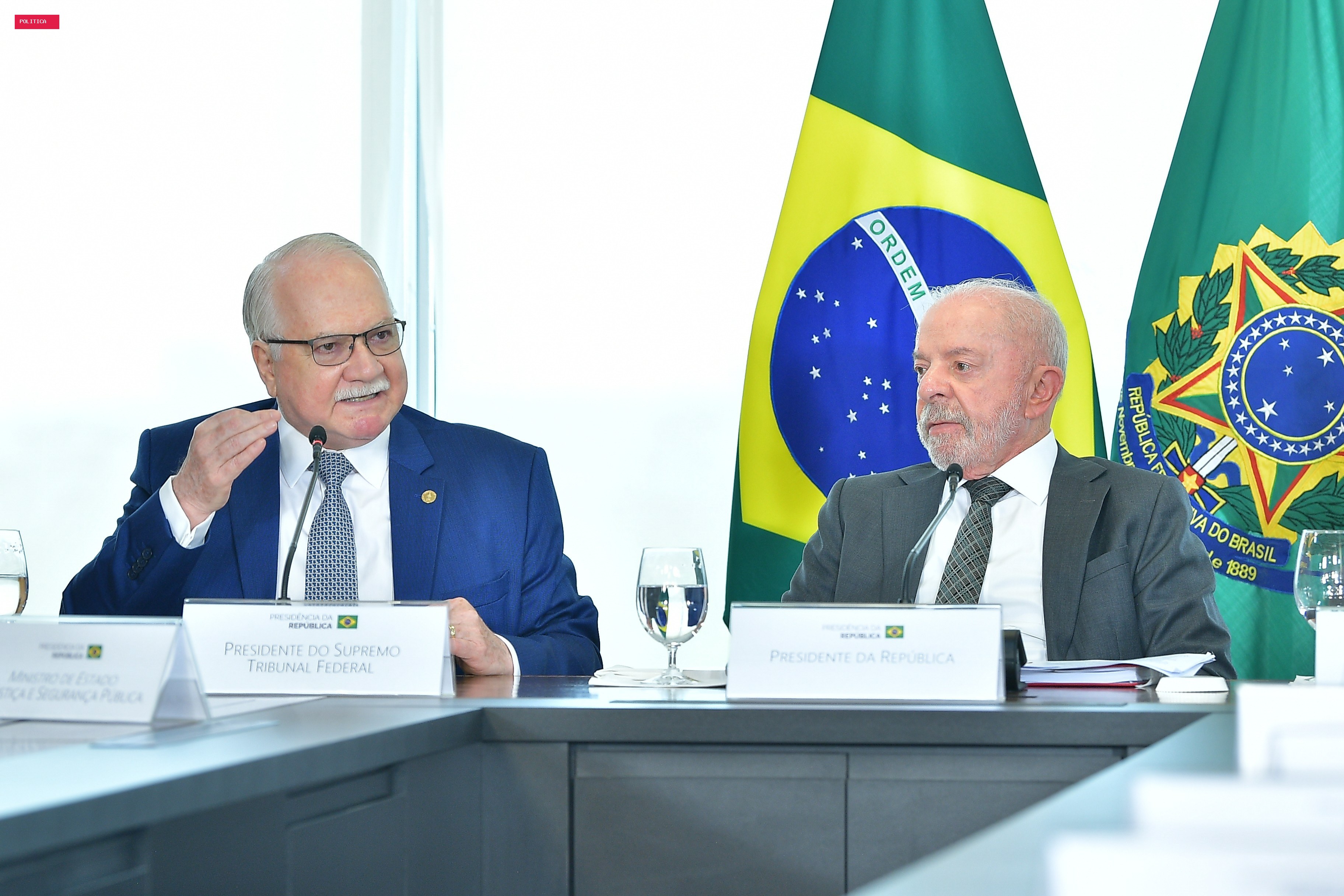 Fachin indica intenção de levar ao plenário crise envolvendo Moraes e Mendonça