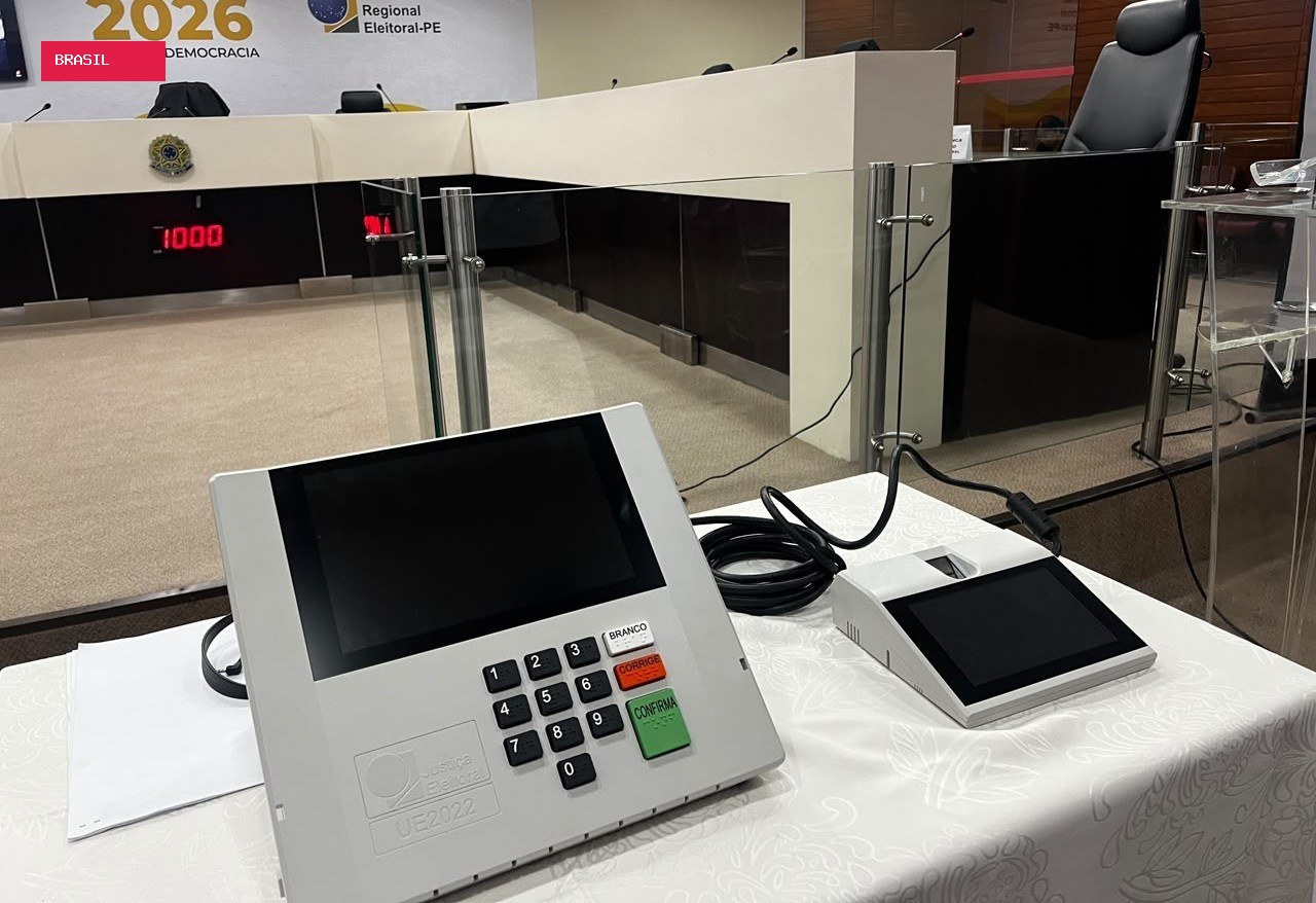 A 11 dias da eleição, Justiça Eleitoral começa a preparar as urnas eletrônicas