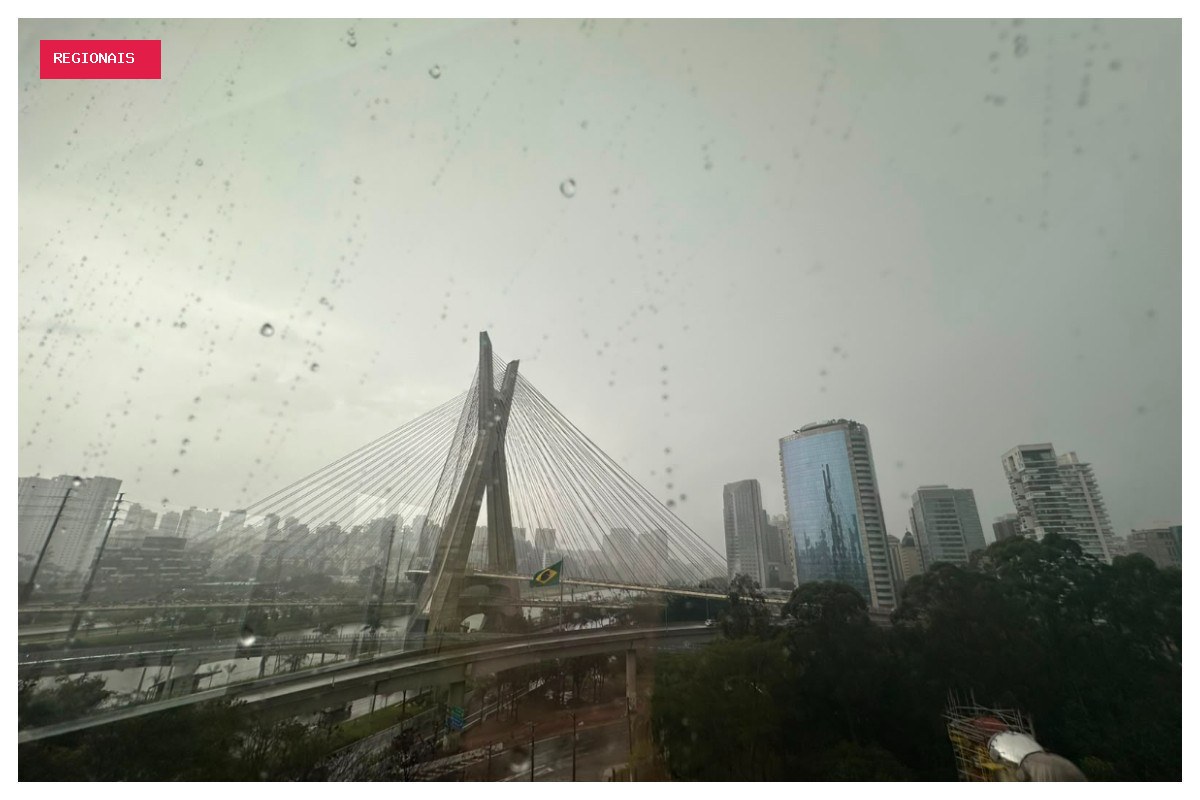 São Paulo tem chuva e ventos fortes; céu nublado faz 'dia virar noite' em vários pontos da cidade
