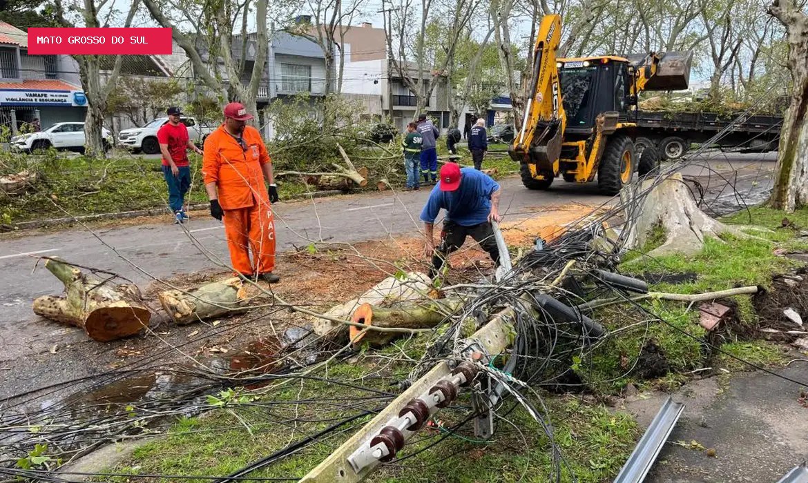 Temporais deixam 703 desabrigados e afetam 560 mil pessoas no Rio Grande do Sul