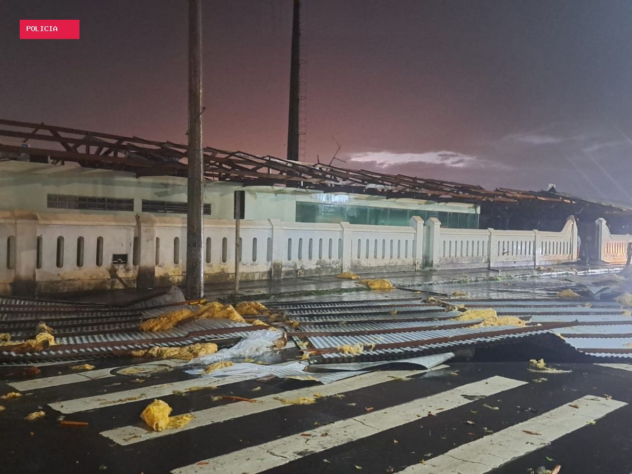 Tempestade arranca telhado da Plataforma Cultural e lança chapas de zinco em região centenária de Campo
