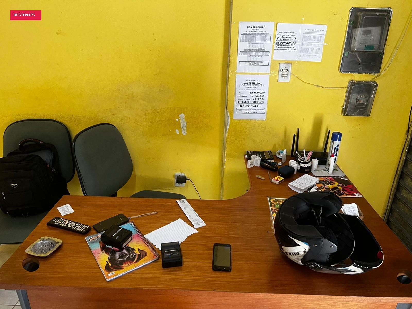 Motorista de app recolhe dinheiro do jogo do bicho durante corrida, e passageira chama a polícia após