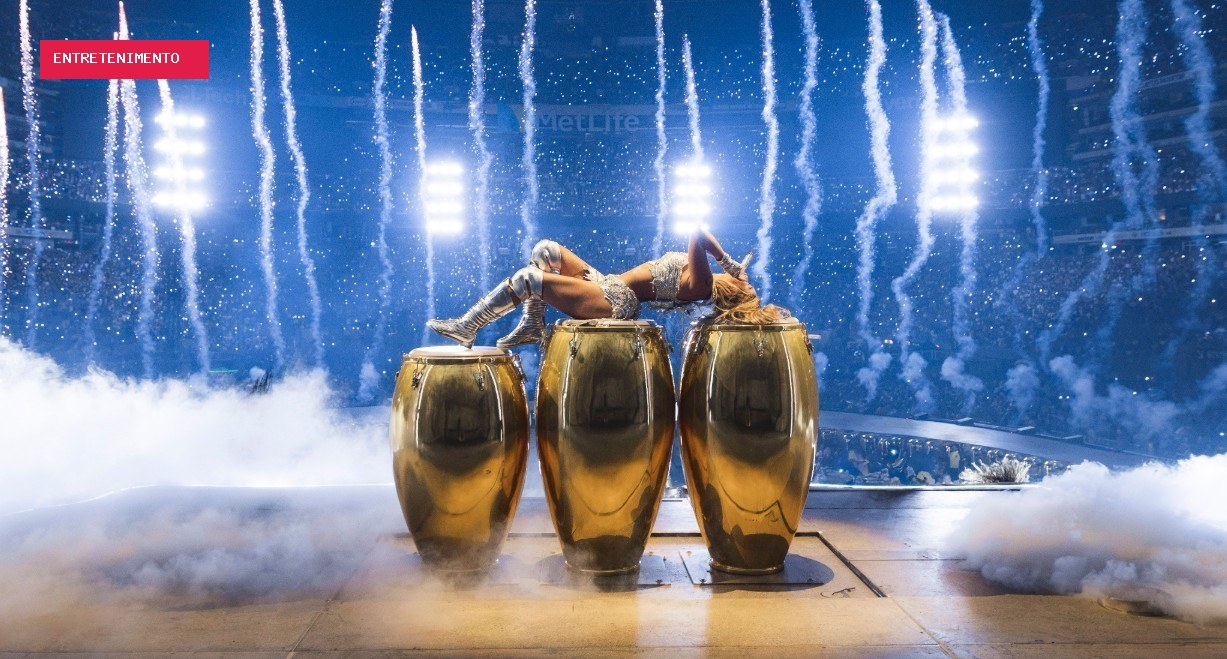 Karol G faz espetáculo latino em megashow que vem ao Brasil, país que ela ainda quer conquistar