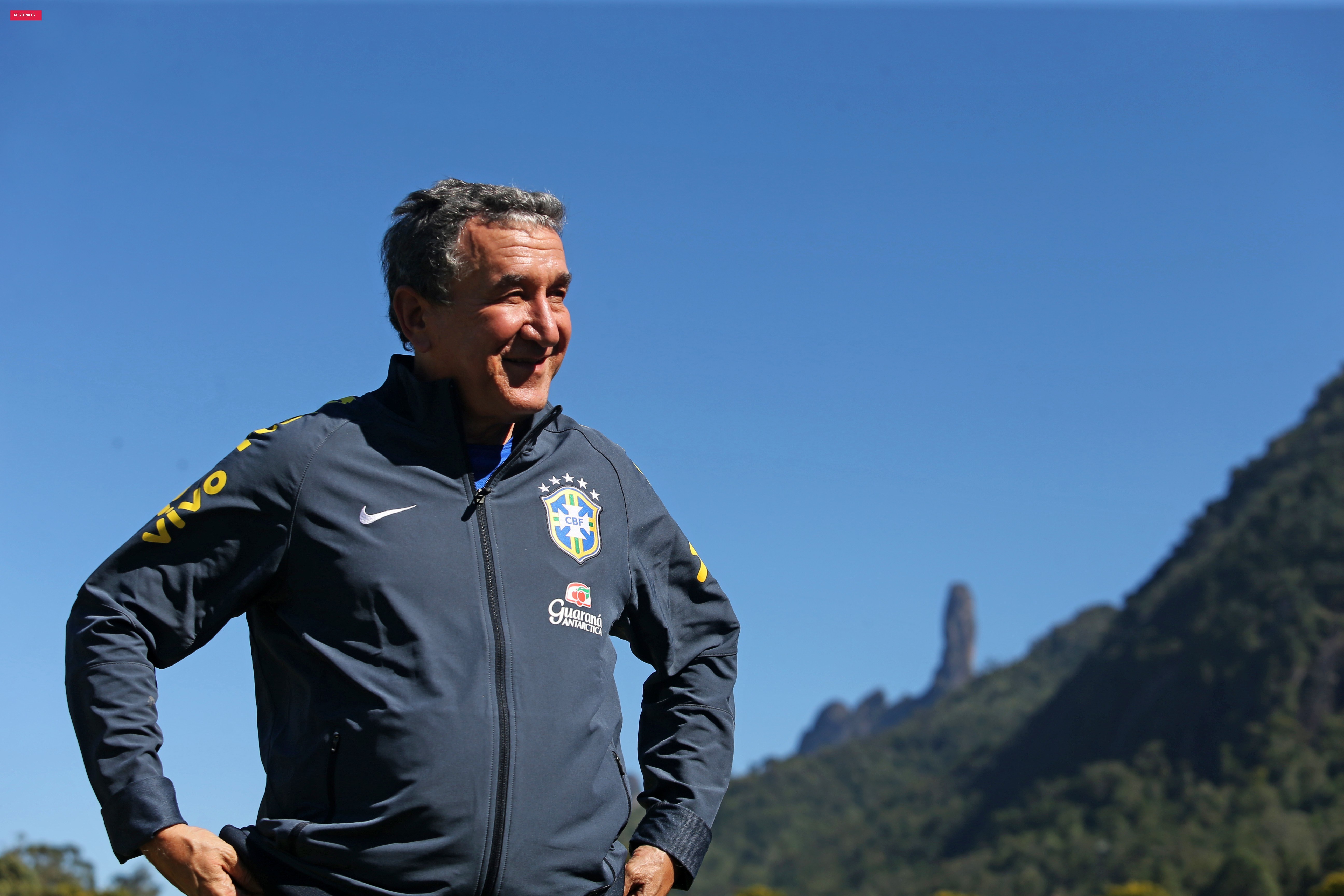 Carlos Alberto Parreira recebe alta após quase 3 meses internado