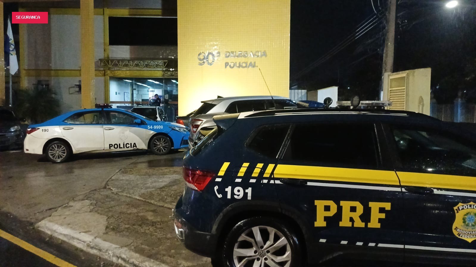 Jovem é preso após abandonar carro com 232 kg de maconha e fugir na Via Dutra, em Barra Mansa
