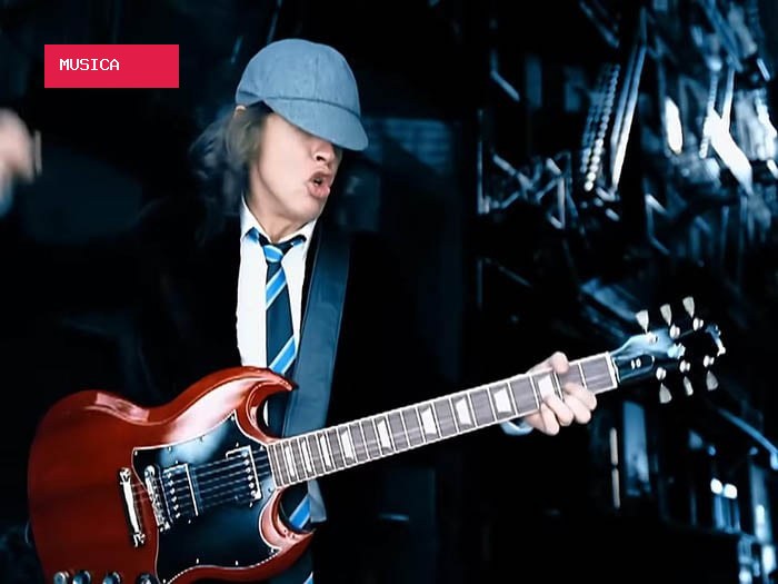 O guitarrista famoso que Angus Young considerava "chato" sem seu vocalista