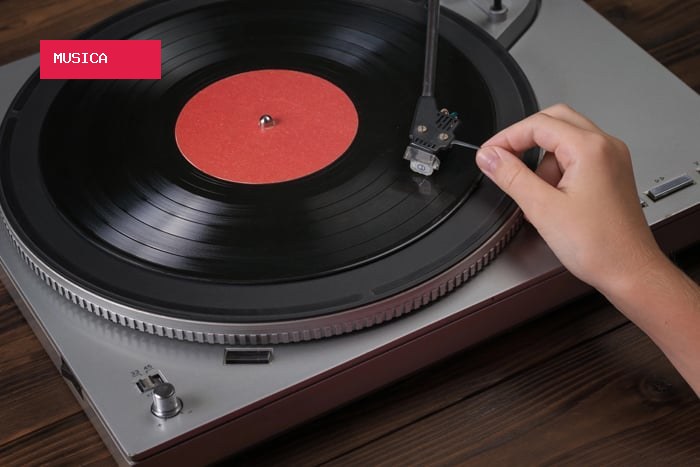 De AC/DC a ZZ Top, os 20 melhores discos lançados em 1981, segundo a Louder