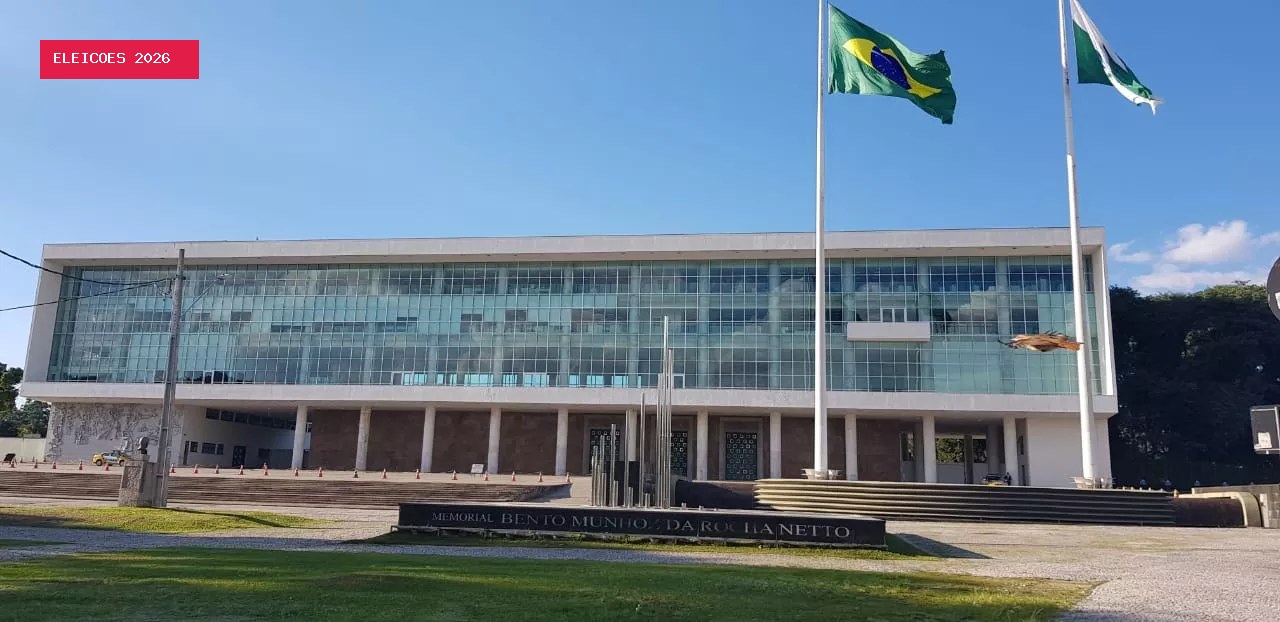 Candidatos ao governo do Paraná intensificam ações nas ruas em carreatas, caminhadas e panfletagens