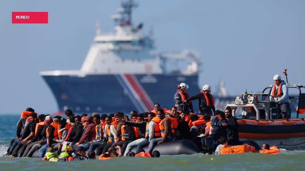 UK-France 'one in, one out' migrant exchange deal is scrapped