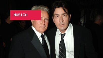 Charlie Sheen e Martin Sheen vão interpretar pai e filho em nova série de comédia