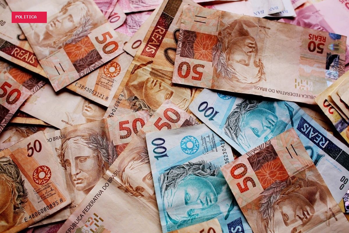 Governo federal projeta receita total de R$ 3,24 trilhões em 2026; número é recorde e equivale a 23,7% do