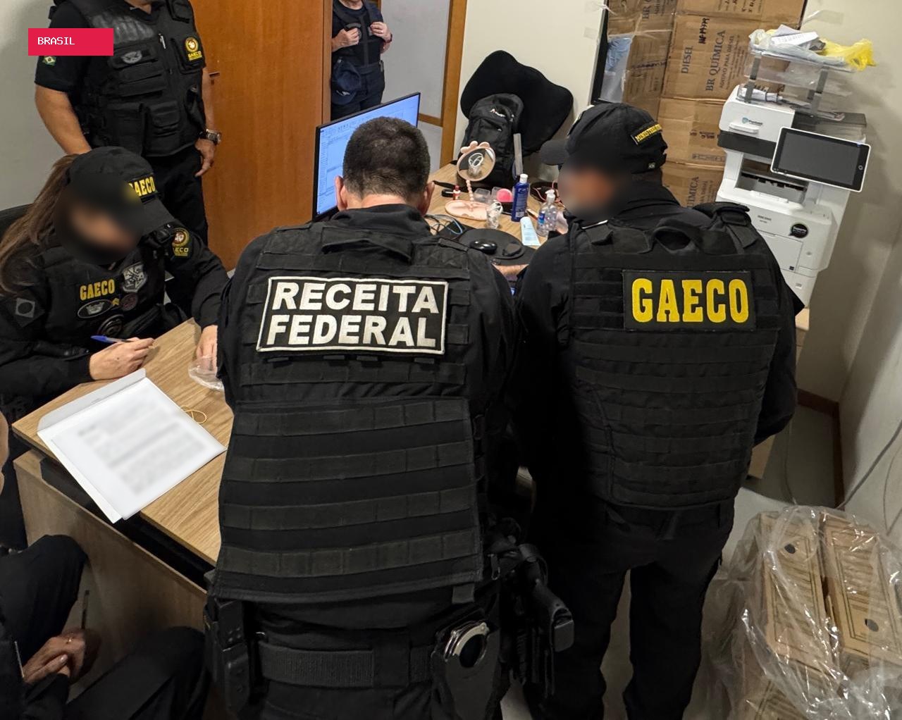 PF indicia 13 pessoas em investigação sobre suposta infiltração do PCC no setor de combustíveis e no