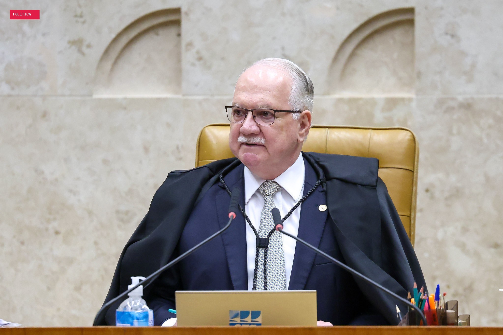 Fachin tem de acabar com guerra de liminares no STF que atropelam sua autoridade, dizem colegas