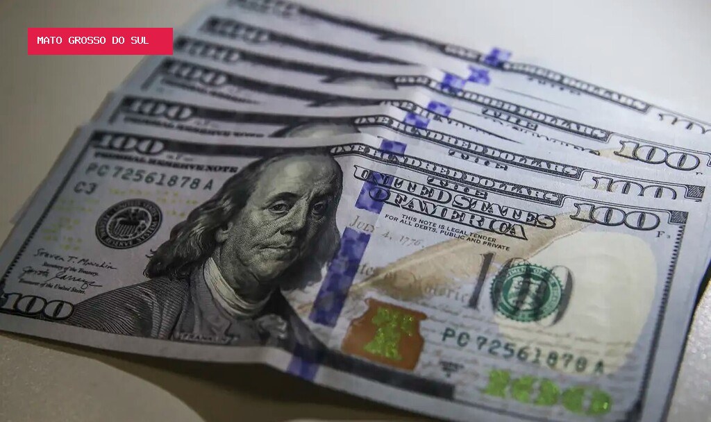 Dólar cai a R$ 5,10 em dia de petróleo em alta e tensão no exterior
