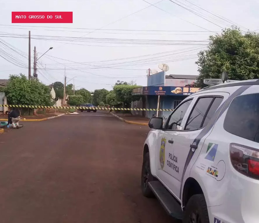 Homem é morto com golpe de faca e autor foge