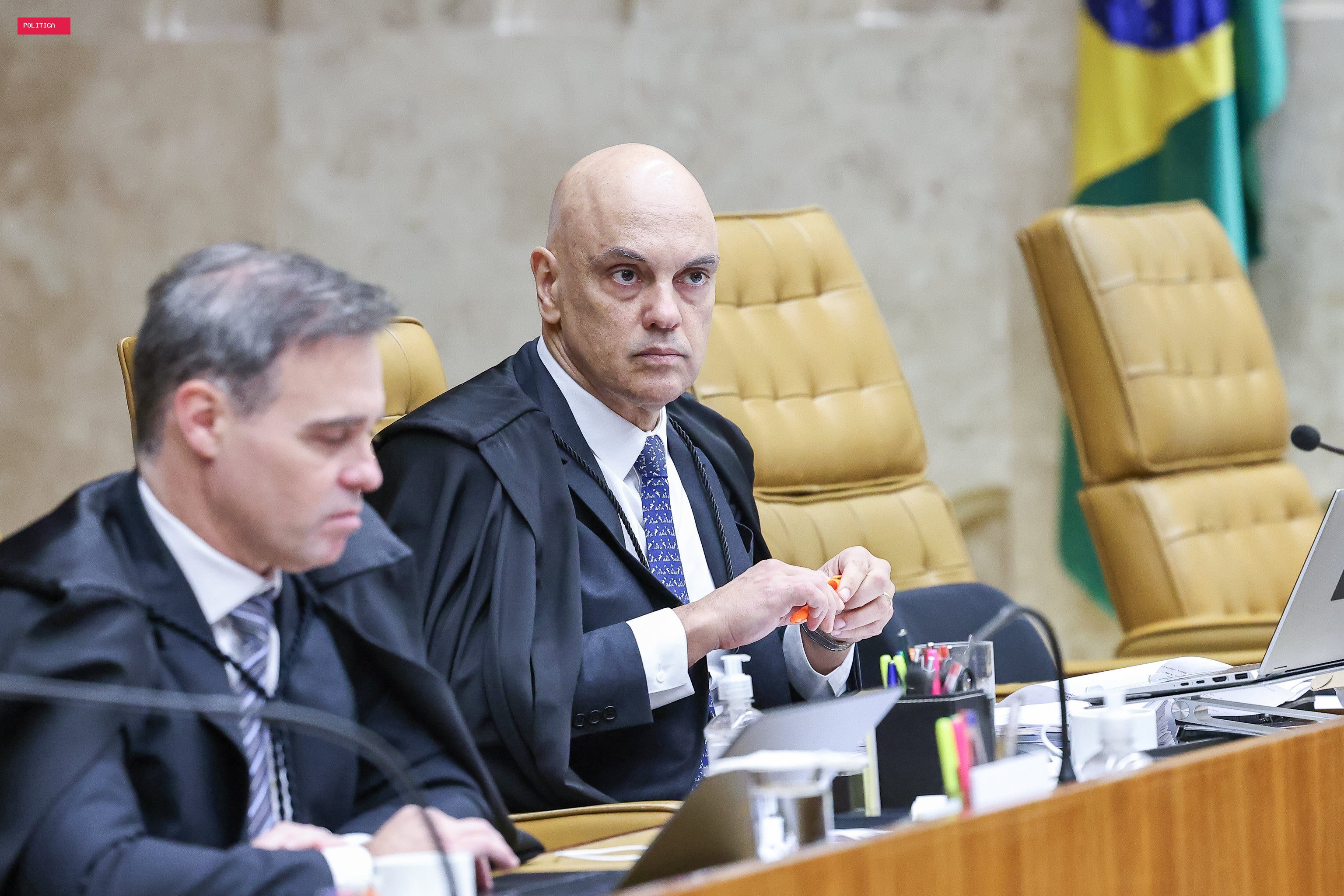 PF diz que Mendonça determinou ações 'sem autorização específica' contra Moraes; decisões causaram crise no