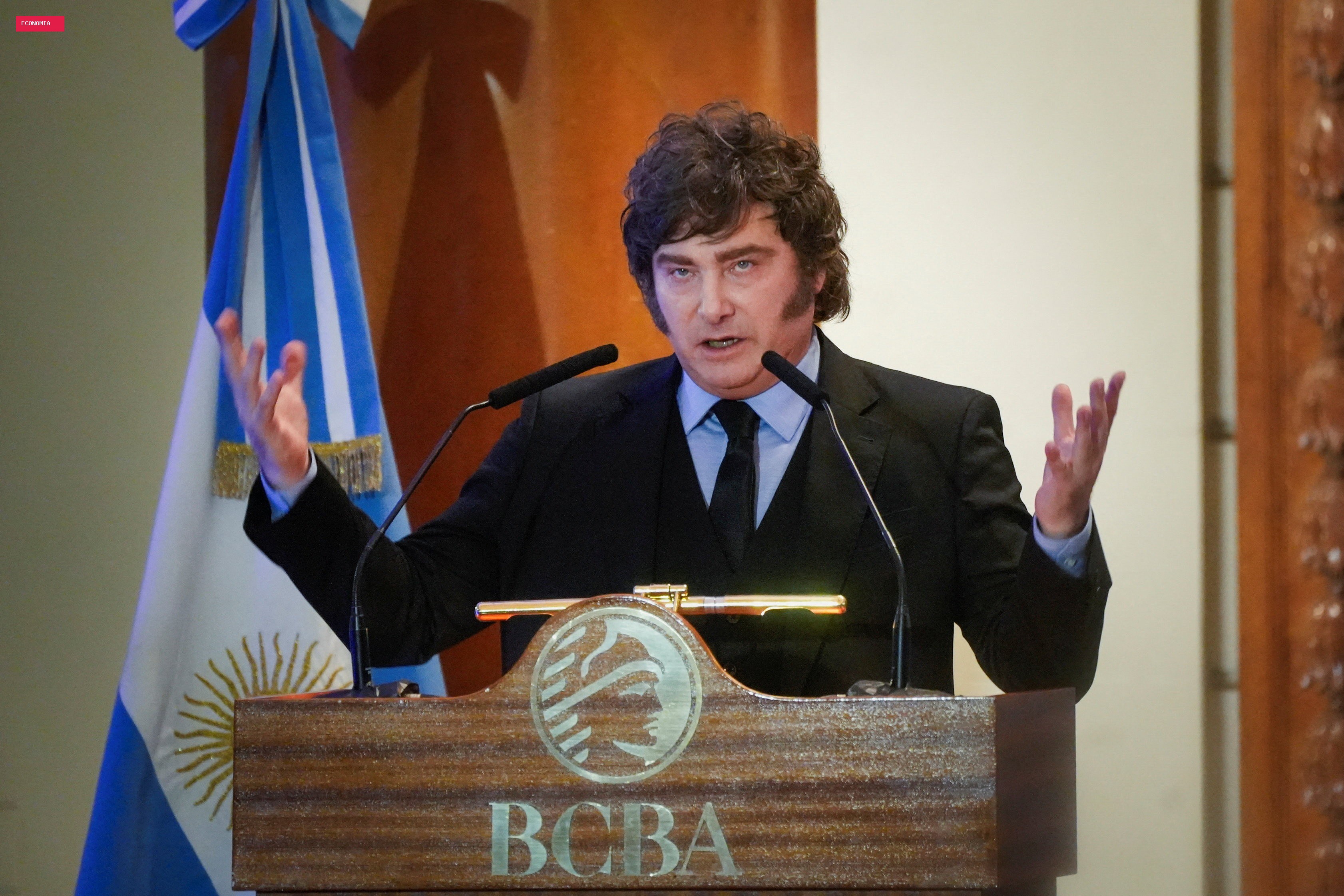 Por que milhares de empresas estão fechando na Argentina e o que isso revela sobre a economia na era Milei?