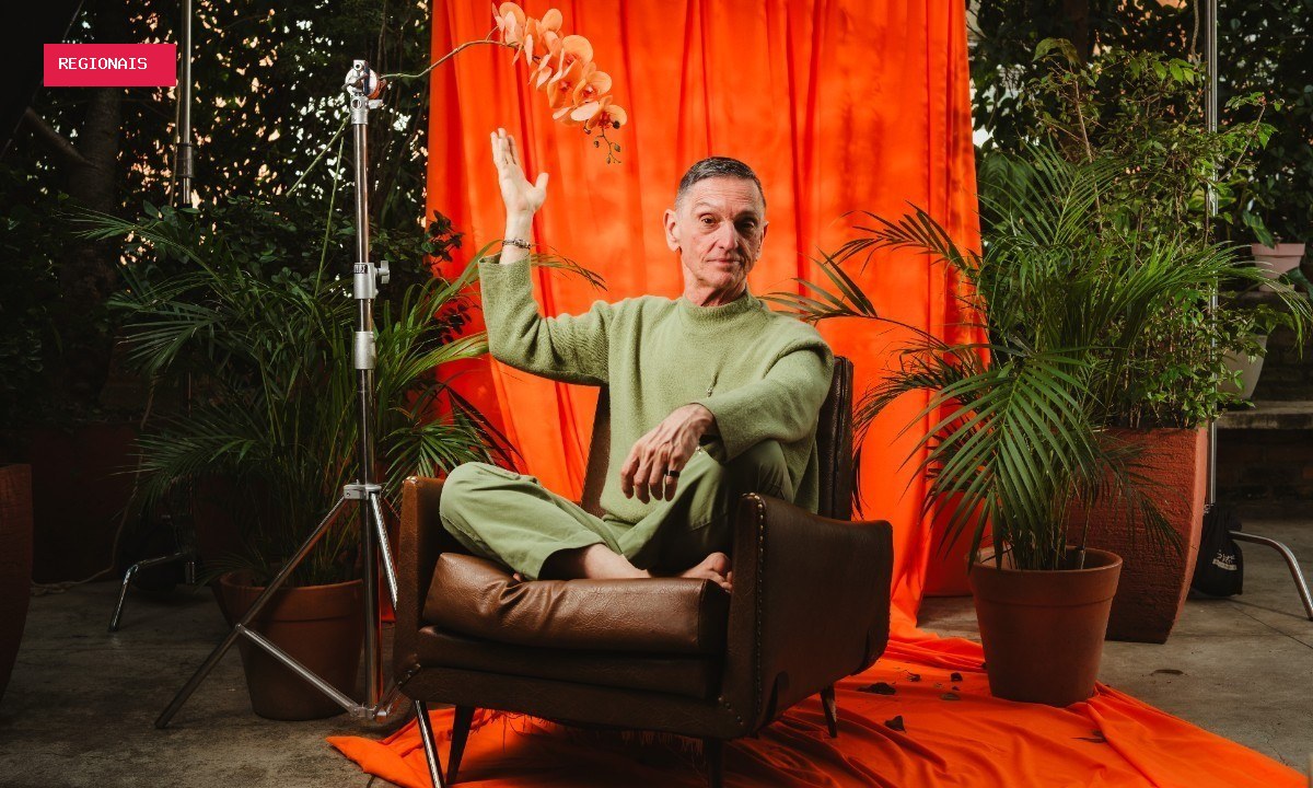 Paulo Miklos anuncia show em SP de novo álbum solo, que mistura rock, MPB e sertanejo
