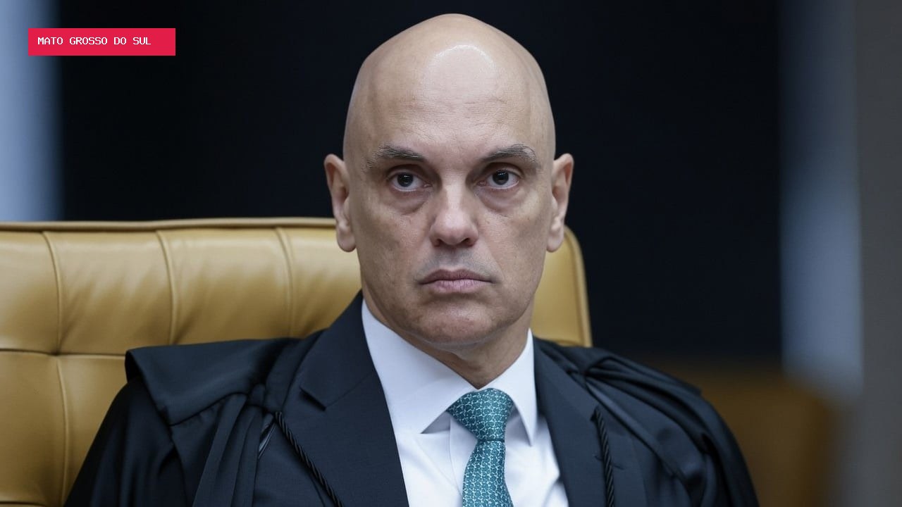 Moraes encaminha pedido de investigação contra Mendonça