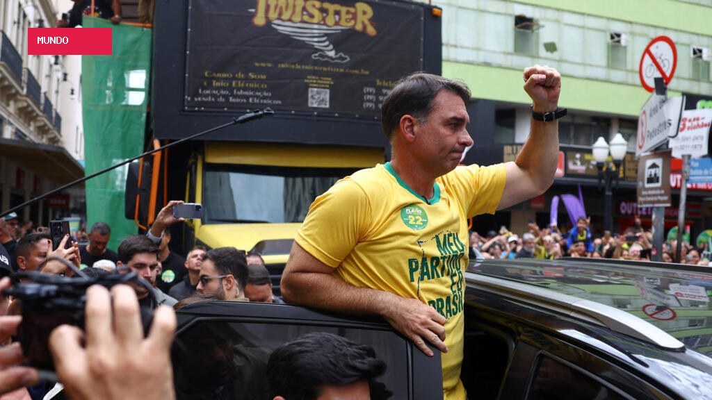 Flavio Bolsonaro probed for corruption as Brazil election tightens