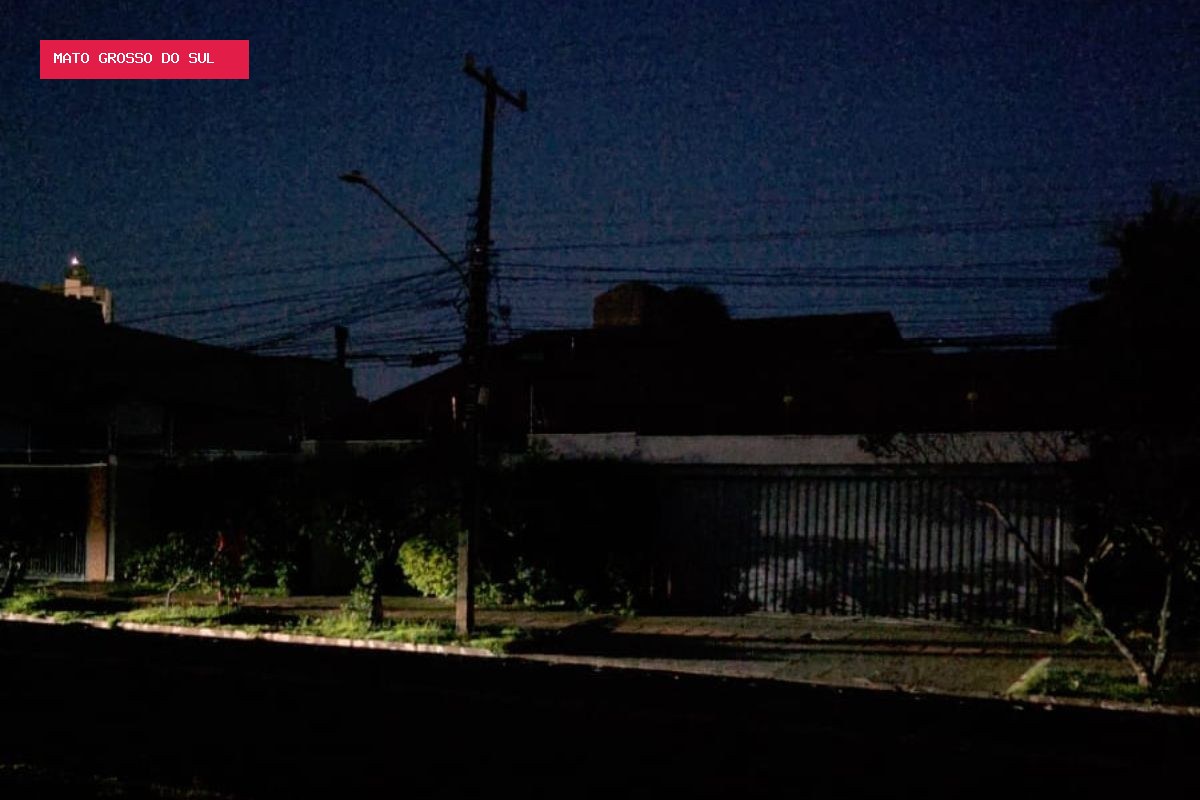 Da insulina ao sorvete: moradores acumulam prejuízos por falta de luz há mais de 24h em Campo Grande