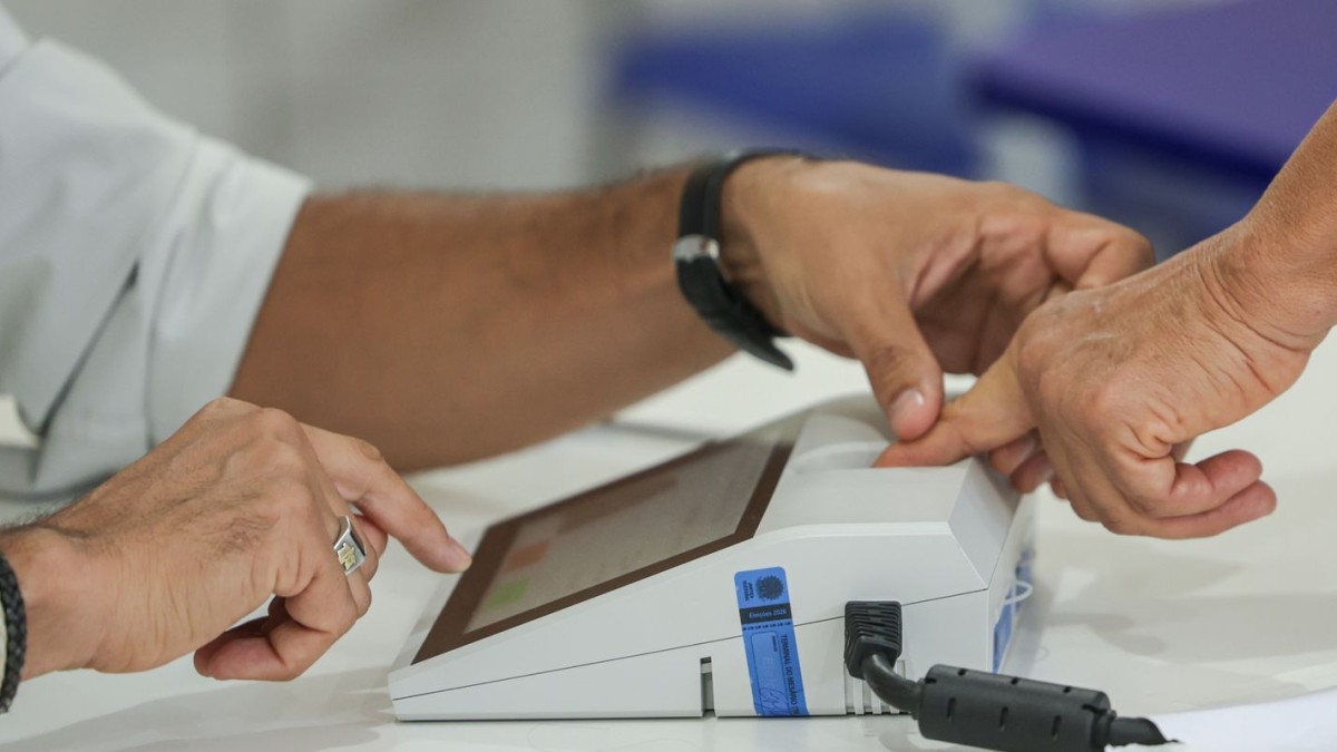 Real Time Big Data: Flávio tem 52% dos válidos e Lula, 48%