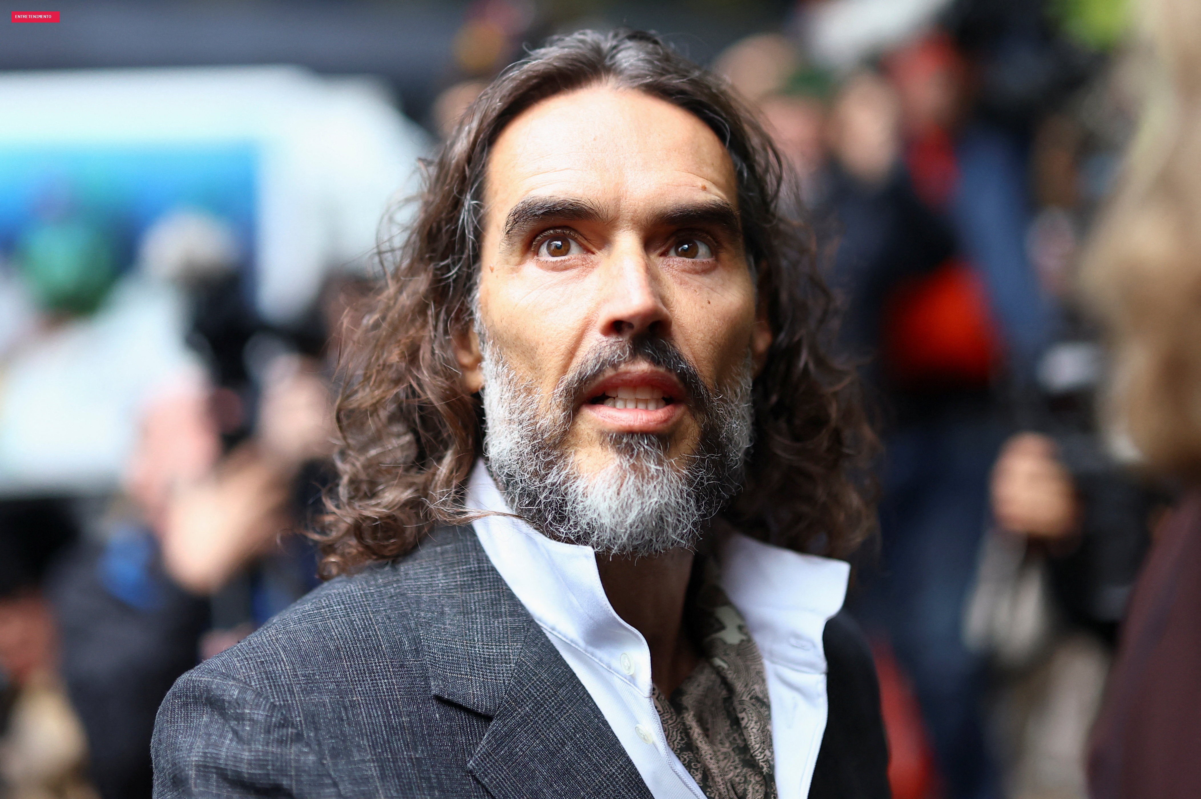Julgamento de Russell Brand: os principais depoimentos das mulheres que acusam o ator