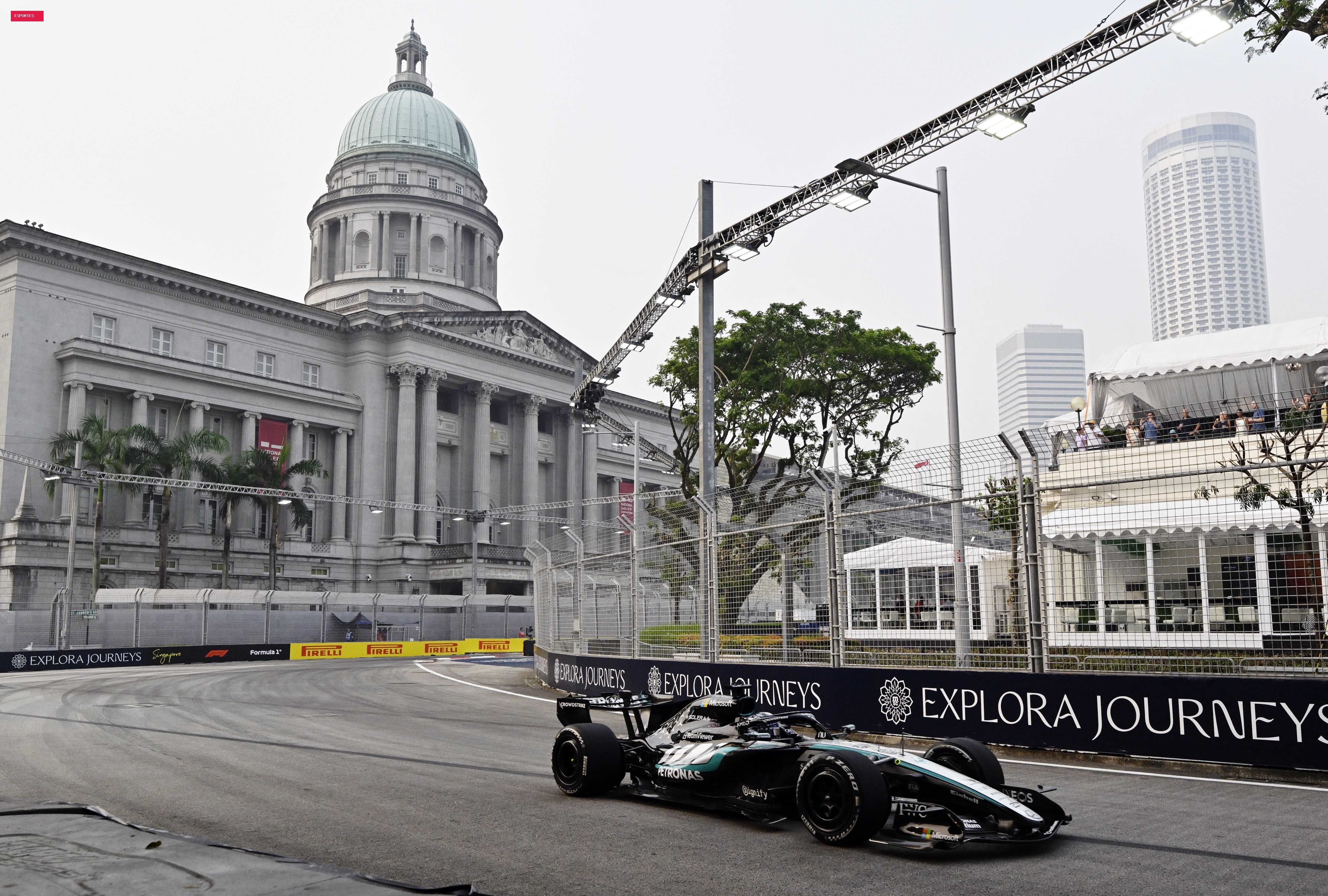 GP de Singapura: Russell lidera único treino livre