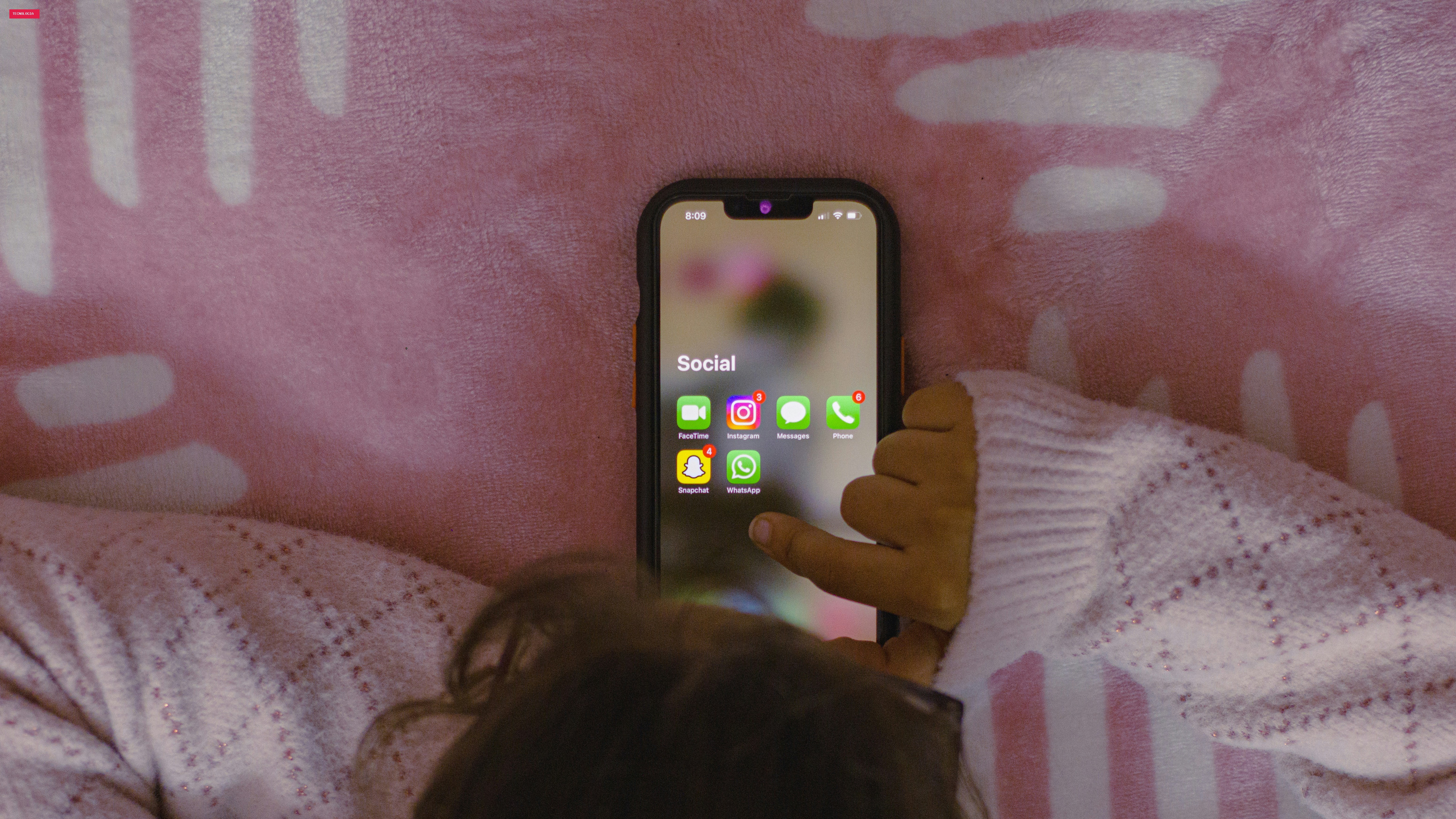 Flórida pede à Justiça que obrigue Meta a limitar uso de Instagram e Facebook por menores