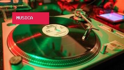 Vendas de vinil nos Estados Unidos ultrapassaram US$ 1 bilhão em 2025