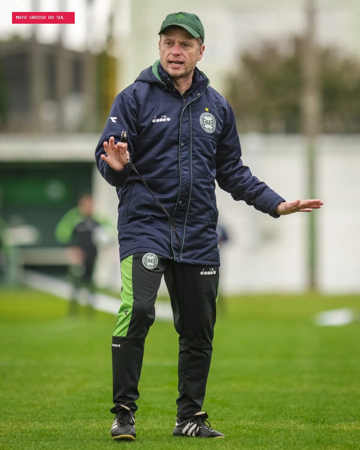 Coritiba demite Fernando Seabra após sete jogos sem vitória no Brasileirão