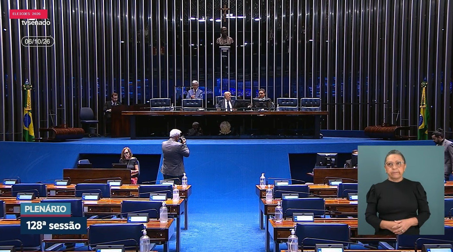 ASSISTA: após 1º turno das eleições, Senado começa a discutir PEC do fim da escala 6x1