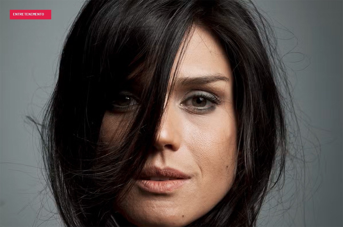Morte precoce de Karina Zeviani tira de cena uma cantora de voz elegante com vivência cosmopolita e