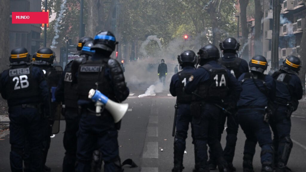 France: Watching the Post-Riot Protests
